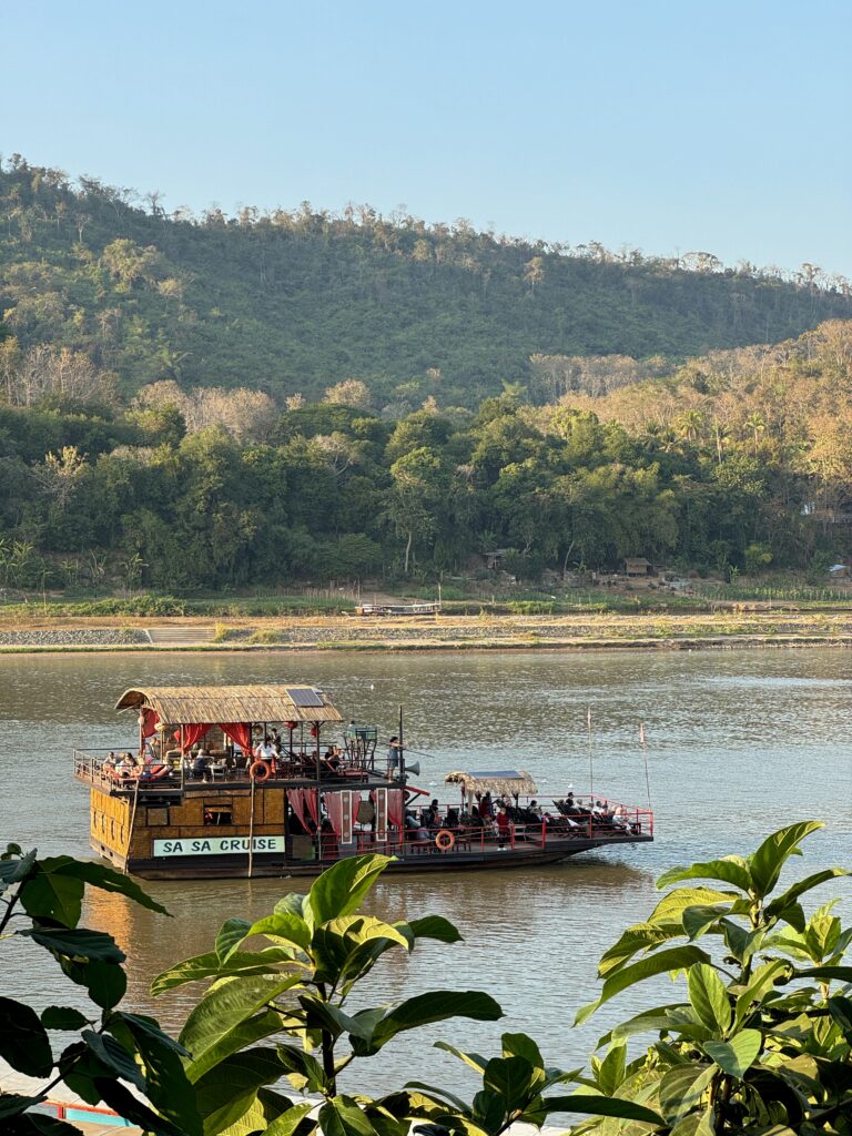 reka mekong Luangphabang laos