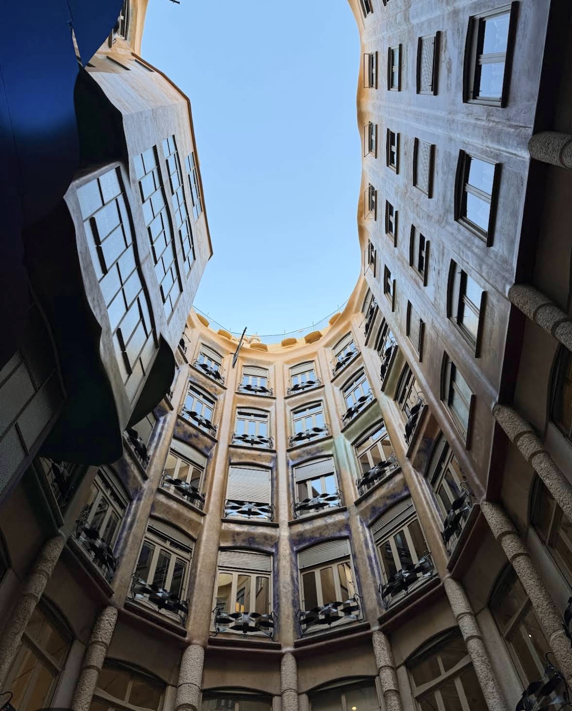 arhitektura dom mila barselona