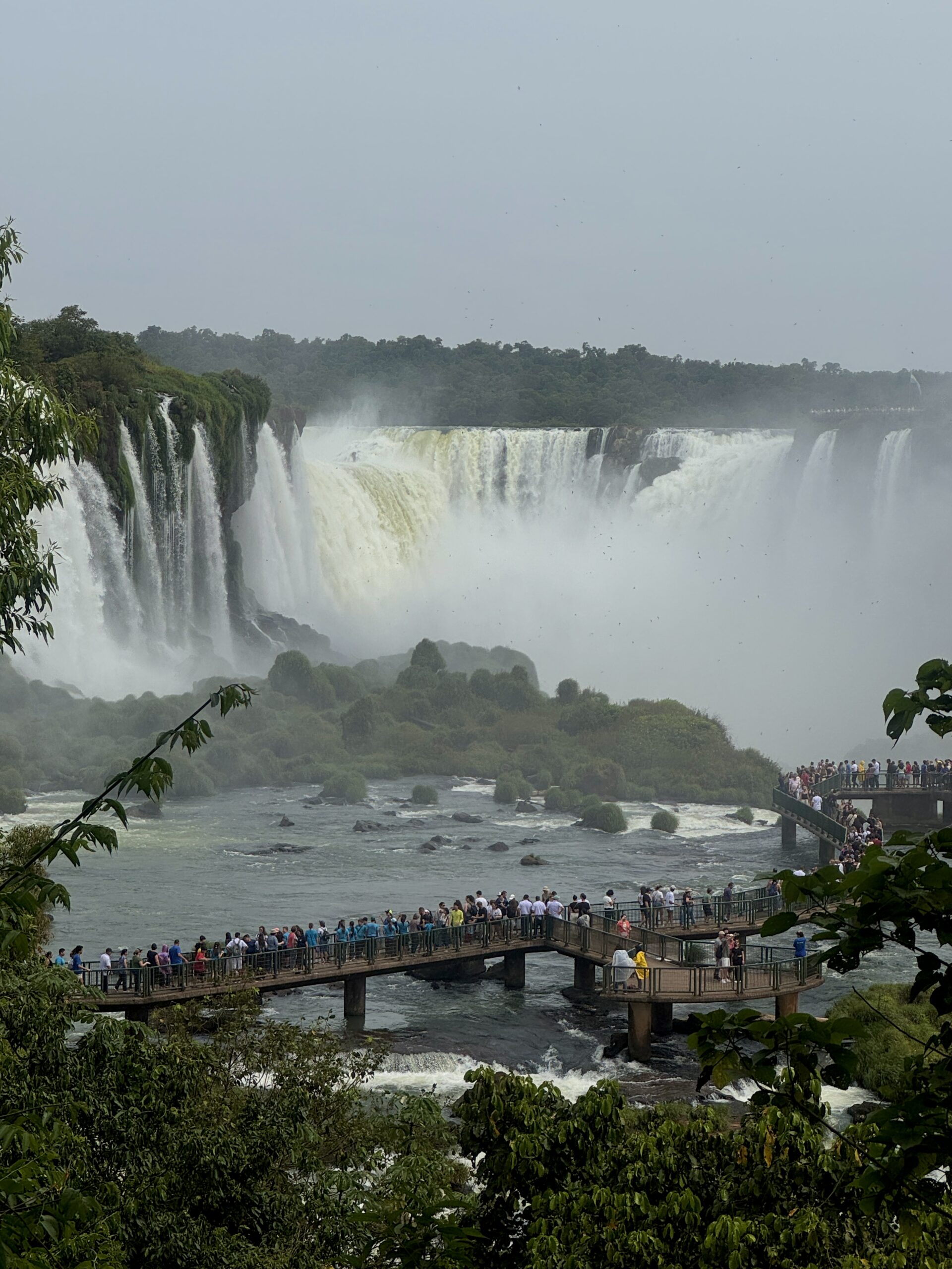 vodopady iguasu glotka dyavola