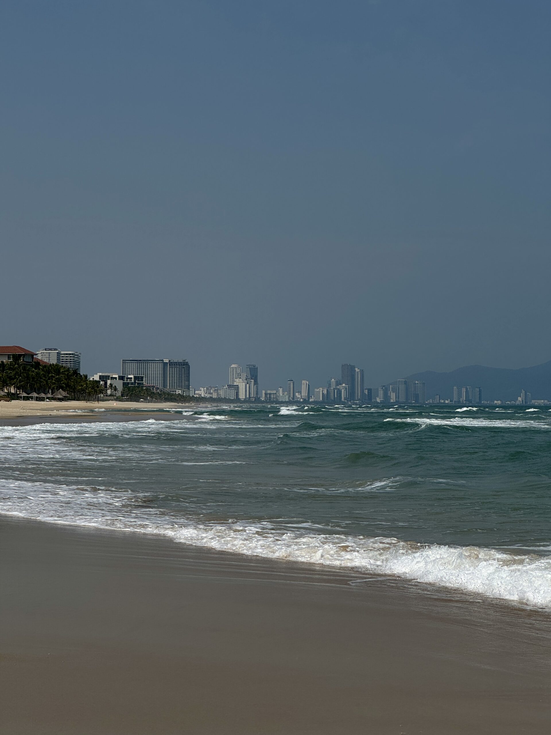 Plyazhi Dananga
